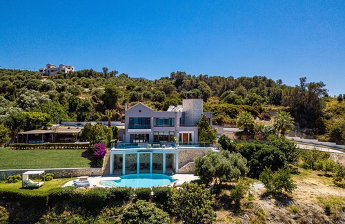 Xiro Chorio Villa | Villa Lime Panoramic sea views with 2 pools Close to Rethymno