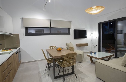 Vassiliki Villa | Villa Lithos | Seascape Villas