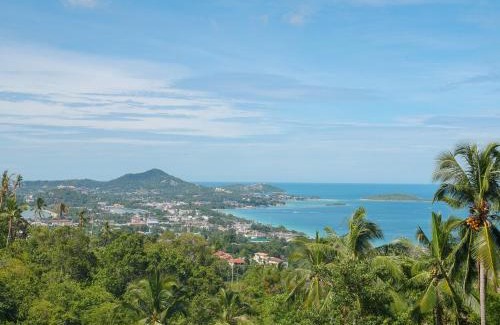 Maret Villa | Villa Lola 2br Saltwater Infinity Pool & Sea View