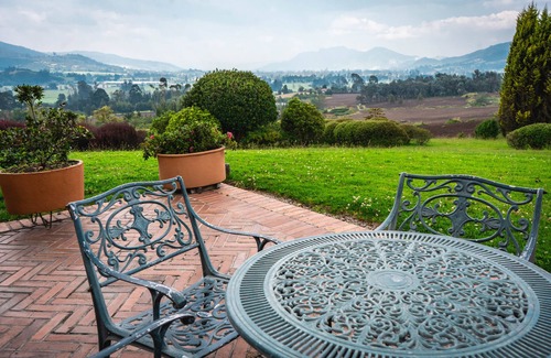 La Calera Villa | Villa Los Lagos