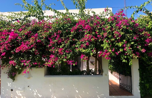 Vista de los Angeles-Rumina Ski Chalet | VILLA LOS REMOS SEAVIEW
