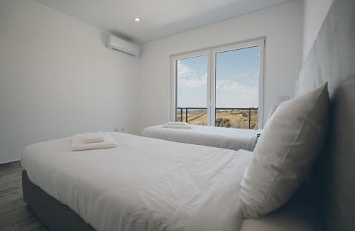Atalaia de Cima Villa | Villa Lotus Peralta with sea view