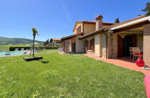 Lajatico Villa | Villa Ludovica with private pool, Borgo del Silenzio