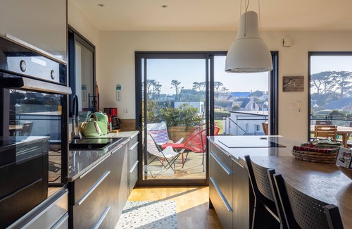 Plougasnou Villa | Villa 'Lumineuse Vue Mer 150m Plage' with Sea View, Private Terrace and Wi-Fi