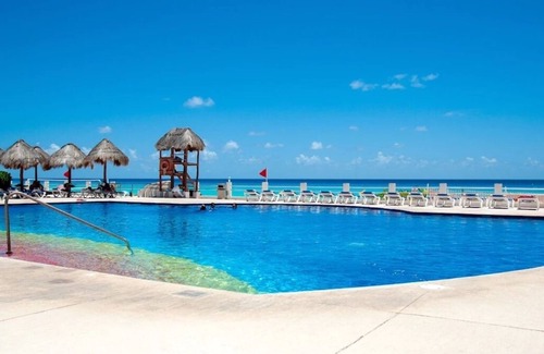 Zona Hotelera Villa | VILLA LUNA, CANCUN BEACHFRONT APARTMENT - HOTEL ZONE