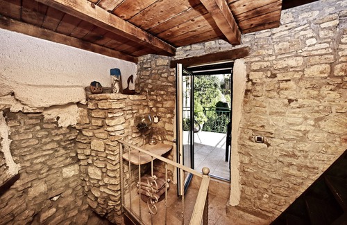 Motovun House | Villa Luna house whit the pool in heart of Motovun