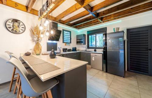 L'Ermitage-les-Bains Villa | Villa Lyah