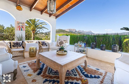 Empedrola Villa | Villa MALAWI by Abahana Villas