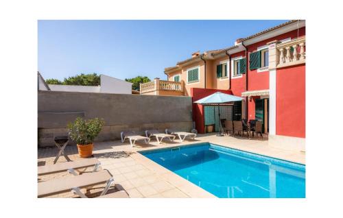 Tolleric House | Villa Malens