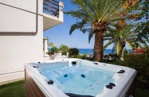 Brancaleone Marina House | Villa Mare Panoramica Estia