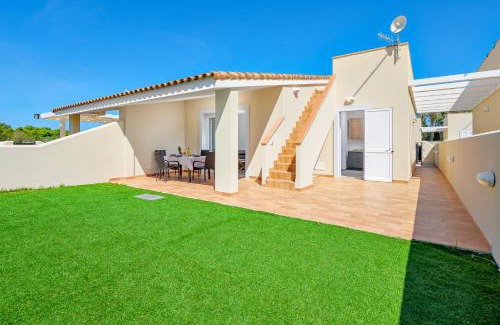 Valledoria Apartment | Villa Maria - nuovissima villa con giardino in Valledoria