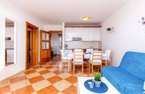 Crikvenica Apartment | Villa Marija