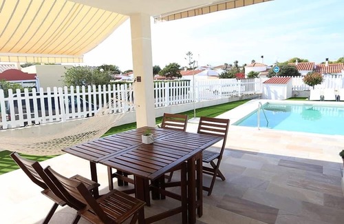 Cala en Forcat Ski Chalet | Villa Marina Calan Blanes