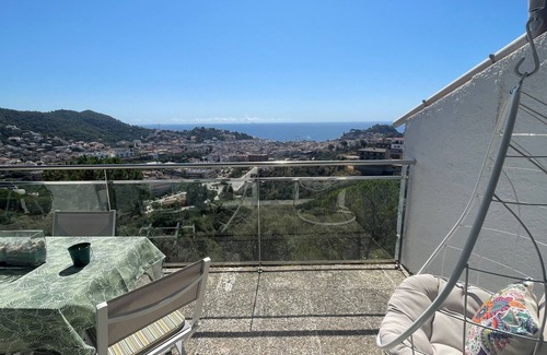 Tossa de Mar House | Villa 'Mediterraneo' with Sea View, Pool & Wi-Fi