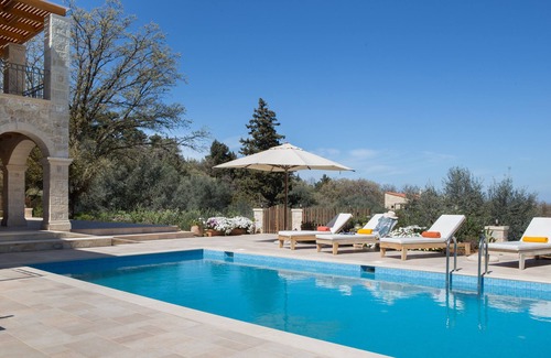 Vederi Villa | Villa Melpomeni | in a Forest with Private Pool, Sea View, Gym & Home Cinema