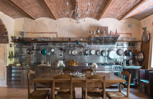 Cerbaia Apartment | Villa Mezzola