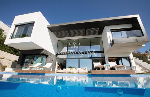 New Golden Mile Villa | Villa Michaela moderna de súper lujo con piscina y vistas