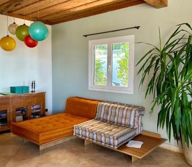 L'Etang-Sale House | villa MILA