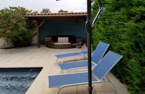 Biganos House | Villa "Millésime" 8 p. avec piscine et jacuzzi