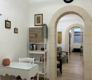 San Pietro in Bevagna Bed & Breakfast | Villa Mimina