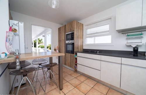 Marigot House | Villa Minou 3 Minute Walk to the Beach, WIFI, Pool