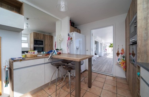 Marigot House | Villa Minou 3 Minute Walk to the Beach, WIFI, Pool