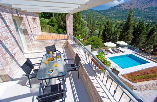 Logarata Villa | Villa Miranda Elis by Villa Plus