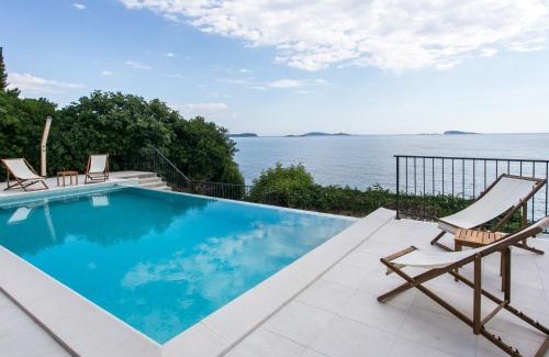 Mlini Apartment | Villa Mirjana - One Bedroom Apartment with Terrace and Side Sea View Taverna