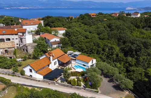 Risika Villa | Villa mit Whirlpool und Pool