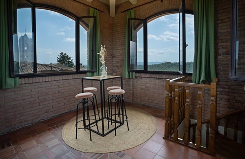San Gimignano Apartment | Villa, Montauto - Vacation Villa with pool close to San Gimignano