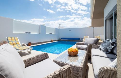 Pilar de la Horadada Villa | Villa near the sea