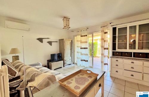 Lecci Apartment | Villa Nepita-climatisation-1chb- piscine