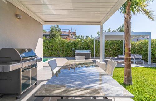 Syracuse Villa | Villa Nigró