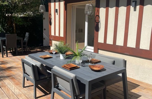 Tourgeville Villa | Villa on Deauville, near beach, area of clairefontaine (swimming pool and tennis)