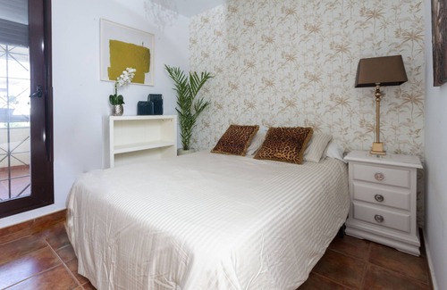 Las Pajanosas Villa | Villa on golf course with pool in Seville/golf course villa with pool