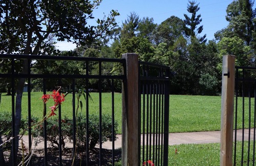 Sippy Downs House | Villa on the Park close to Sunshine Coast Hotspots