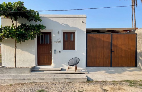 Barra de Navidad Villa | Villa Paraíso, an oasis close to the ocean.