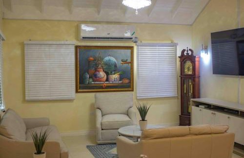 St. Ann's Bay House | Villa Paradiso