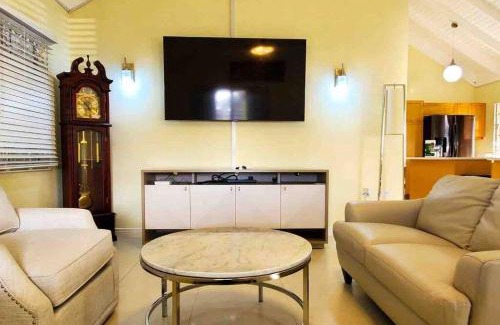 St. Ann's Bay House | Villa Paradiso