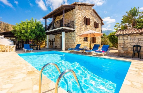Pomos Villa | Villa Petroktisto - Three Bedroom Villa, Sleeps 7