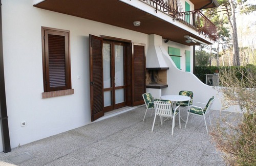 Bibione Lido dei Pini Villa | VILLA PINEA 33 WITH PRIVATE GARDEN
