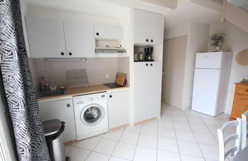 Portiragnes-Plage Villa | Villa plein sud, 4 couchages, en résidence LES ONDINES avec piscine commune, 500 m de la mer LROND28