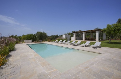 Ostuni Villa | Villa 'Pomes In Puglia' with Private Pool, Wi-Fi and Air Conditioning