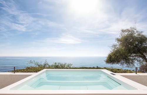 Villajoyosa Villa | Villa Poniente Montiboli by Buccara