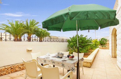 Santa Maria Estate Apartment | Villa & Pool 1 Mellieħa Bay Retreat, Mellieha, Malta