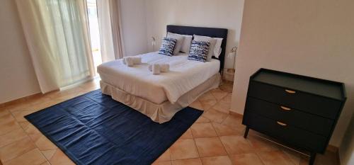 Figueiral Apartment | Villa Pretty with Private Swimming Pool