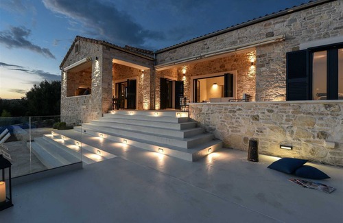 Zdrelac Villa | Villa Proversa - Seaside Serenity Retreat