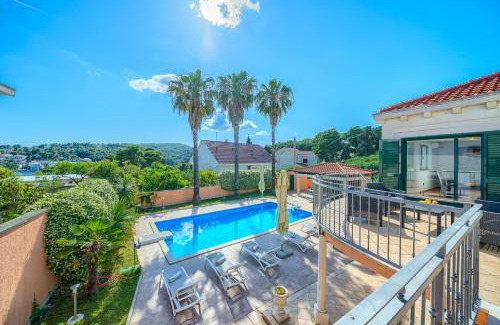 Sumartin Villa | Villa Rasotica Relaxing Villa with Heated Pool, Perfect for Families