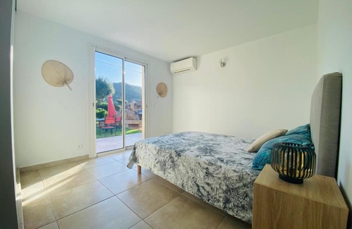 Santa Giulia Apartment | Villa rdc en plein cœur du maquis Corse