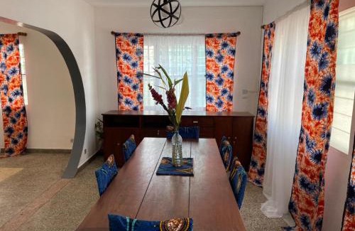 Porto-Novo House | Villa Rene